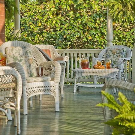 The Carriage House Inn B&B ลินช์เบิร์ก ภายนอก รูปภาพ